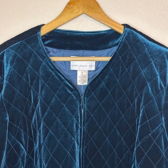 NEW Susan Graver Quilted Velour Green Short Blazer Womens XL Holiday Cocktail - Picture 4 of 15